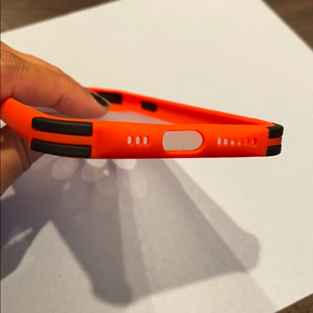 iPhone 11 Pro Case - Picture 3 of 5